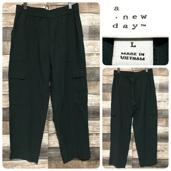 New Day High-Rise Ankle Cargo Pants Women’s L Green Elastic Waist (Inseam 26.5) - Picture 1 of 10
